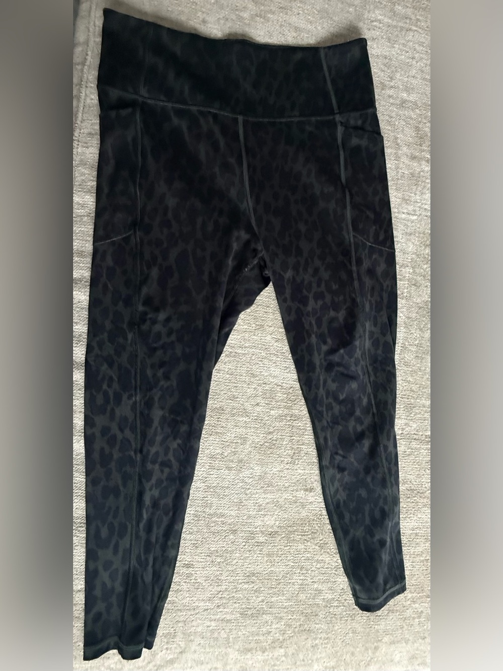 Victoria's Secret Sport Black Leopard Print High-Waist Leggings